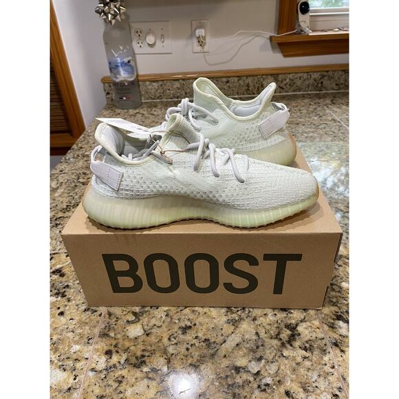 DS Adidas Yeezy 350 v2 Hyperspace Men’s Size 9 *SHIPS FAST* main image 11